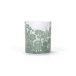 glass tumbler woodland green shows a water glass with green decoration of flowers